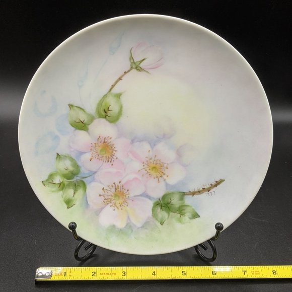 Wild Rose 8in Plate Signed H Gifford 1977 Hutschreuther Germany Hand Painted - Picture 2 of 11